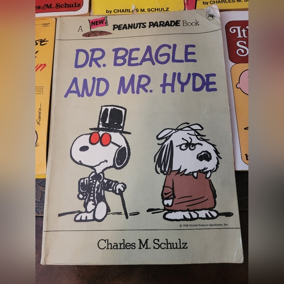 Vintage Peanuts Books - Picture 3 of 8